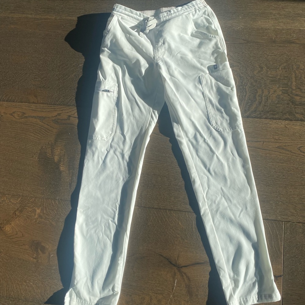 White fig scrub pants
